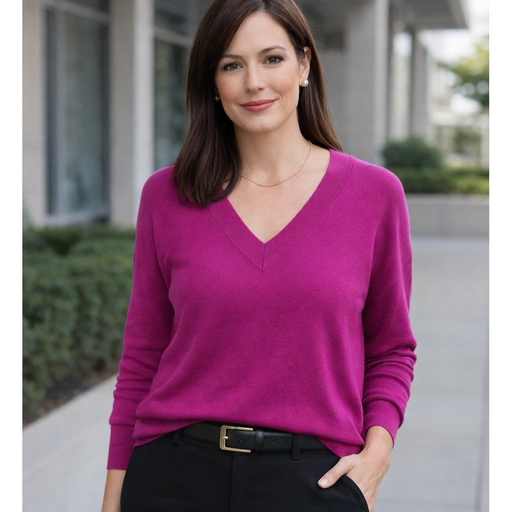 Banana Republic Pink Women's Size Small V-Neck Long Sleeve Merino Wool Sweater